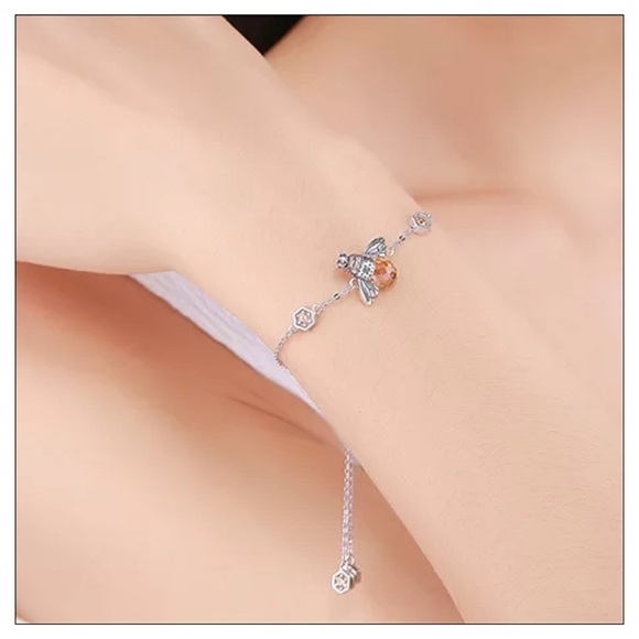 NEW Dainty Sterling Silver Dancing Honey Bee Chain Link Bolo Bracelet - Picture 2 of 3